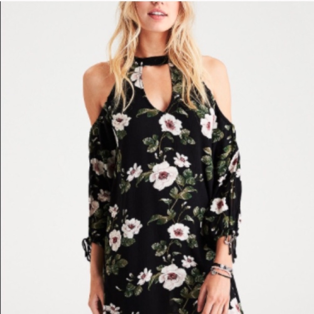 NWT American Eagle Floral Cold Shoulder Dress XXS